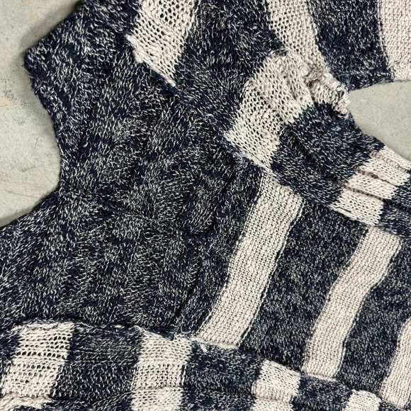 Free People Womens Open Knit Cardigan Sweater Long Sz M Blue Cream Holiday - Picture 5 of 9